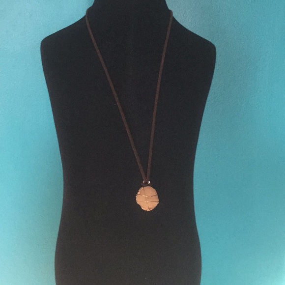 Pink Geode/Rock Necklace - Picture 3 of 4